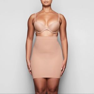 SKIMS Long Skirt Slip